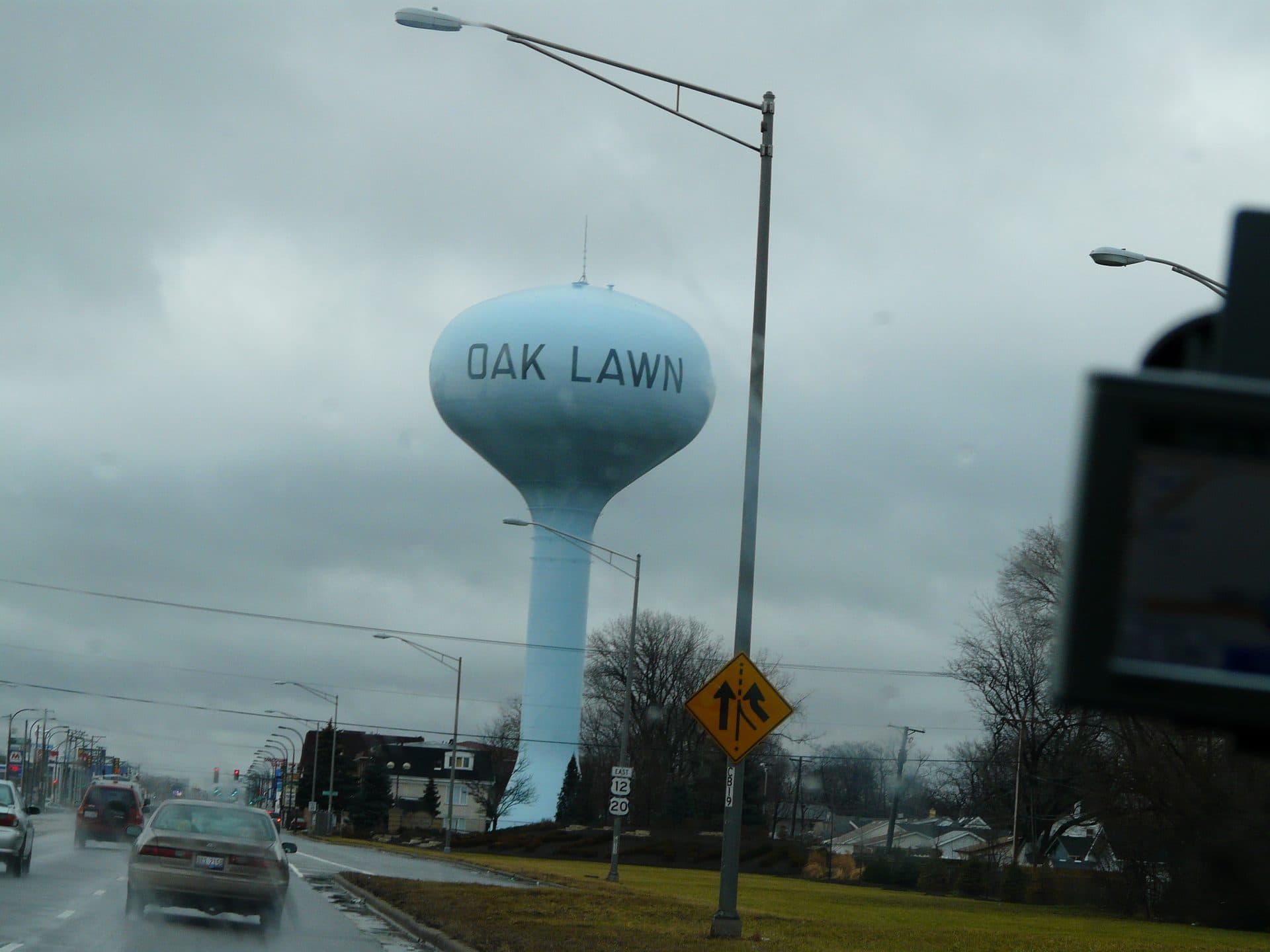The Oak Lawn water tower above the Village's downtown